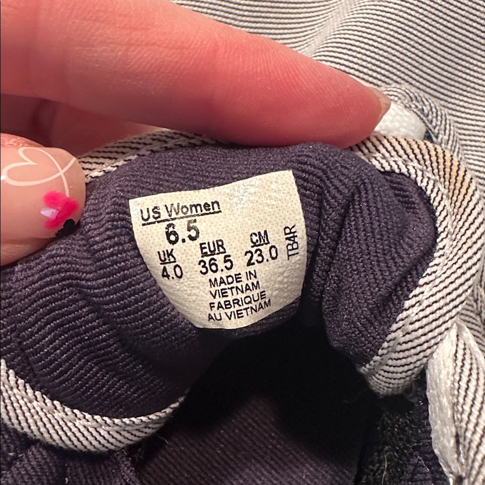 Navy and white stripped Vans - Picture 5 of 9